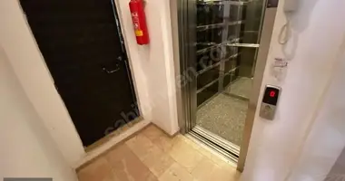 Квартира 4 комнаты в Tepebasi, Турция