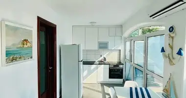 2 bedroom apartment in Sveti Stefan, Montenegro