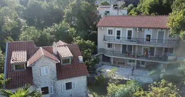 Дом 3 спальни в Morinj, Черногория