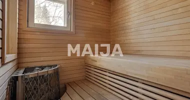 Дом в Helsinki sub region, Финляндия