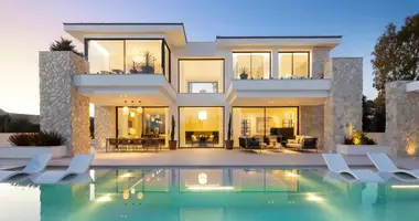 Villa 5 bedrooms in Benahavis, Spain