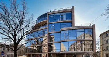 Propiedad comercial 680 m² en Riga, Letonia