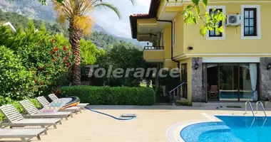 Villa 6 bedrooms in Kemer, Turkey