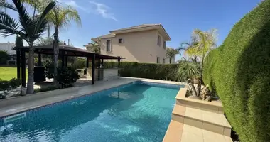 Villa 5 bedrooms in Limassol, Cyprus