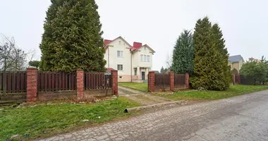 Cottage in Papiarnianski sielski Saviet, Belarus