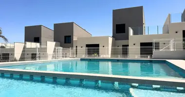 3 bedroom apartment in Murcia, Spain