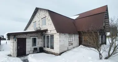 Haus 5 zimmer in Pierasady, Belarus