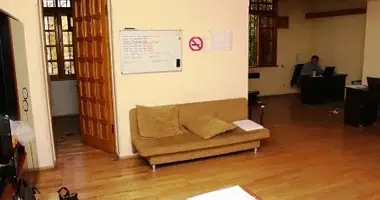 Apartamento 5 habitaciones en Tiflis, Georgia