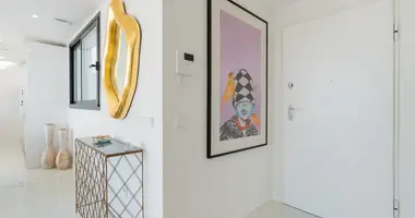 Penthouse 3 bedrooms in Estepona, Spain