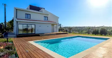 Dom 7 pokojów w Loule, Portugalia