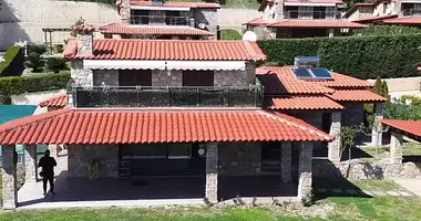 Maison 4 chambres dans Nea Skioni, Grèce