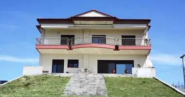 Villa 5 bedrooms in Trilofos, Greece