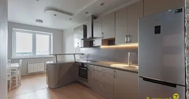 2 room apartment in Kopishche, Belarus