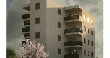 Mieszkanie 2 pokoi w Plano, Chorwacja