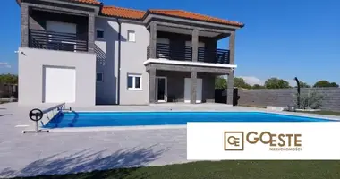 Casa 4 habitaciones en Opcina Dezanovac, Croacia