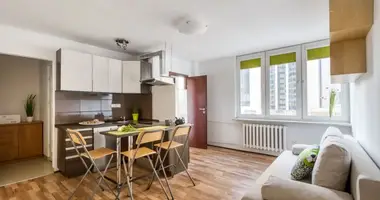 Квартира 2 комнаты в Варшава, Польша