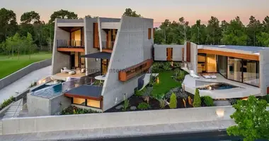 Villa 6 bedrooms in Peyia, Cyprus