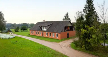 Maison des revenus 610 m² dans Lielstraupe, Lettonie