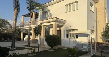 Apartamento 5 habitaciones en Agios Tychonas, Chipre