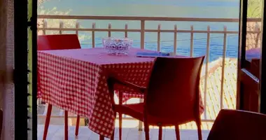 Wohnung 3 zimmer in Dobrota, Montenegro