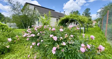 Casa en Ratamka, Belarús