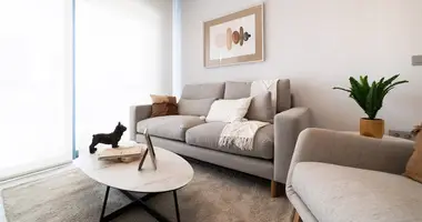 2 bedroom apartment in Benidorm, Spain
