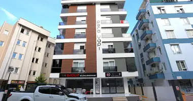 Квартира 3 комнаты в Муратпаша, Турция