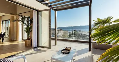 Wohnung 2 Schlafzimmer in Tivat, Montenegro