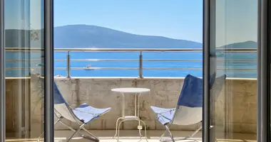 Wohnung 2 Schlafzimmer in Tivat, Montenegro