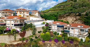 Квартира 5 комнат в Муратпаша, Турция