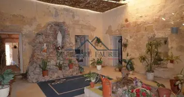 Casa 4 habitaciones en Zabbar, Malta