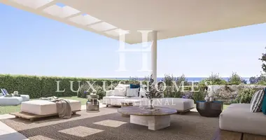 3 bedroom apartment in Estepona, Spain