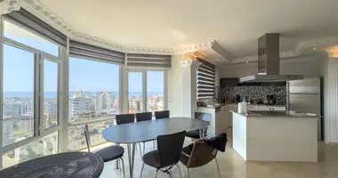 Mieszkanie 5 pokojów w Alanya, Turcja