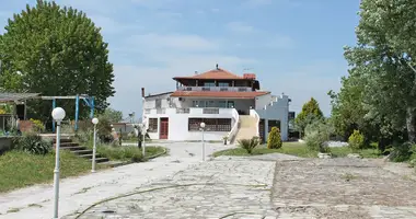 Hotel 700 m² in Korinos, Greece