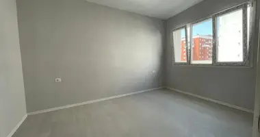 Büro 93 m² in Tirana, Albanien