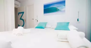 Hotel 7 bedrooms in Puerto Real, Spain