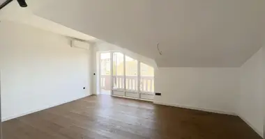 Wohnung 2 Schlafzimmer in Tivat, Montenegro