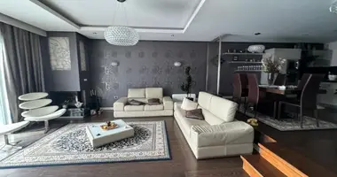 Villa 3 chambres dans Tirana, Albanie