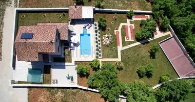 Villa 5 chambres dans Opcina Svetvincenat, Croatie