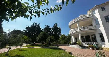 Propriété commerciale 781 m² dans Petrele, Albanie