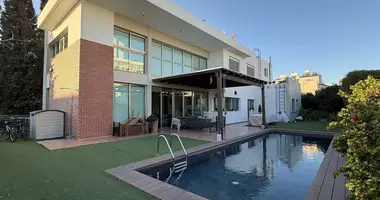 Appartement 4 chambres dans Demos Agiou Athanasiou, Chypre