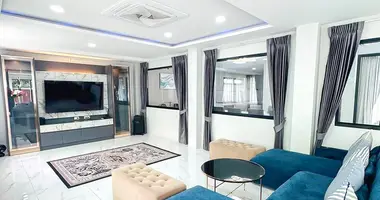 Casa 7 habitaciones en Pattaya City, Tailandia