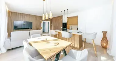 4 bedroom house in Dos Hermanas, Spain