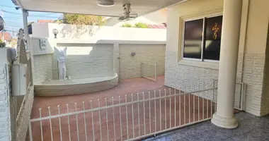 Haus 2 Schlafzimmer in Huai Yai, Thailand