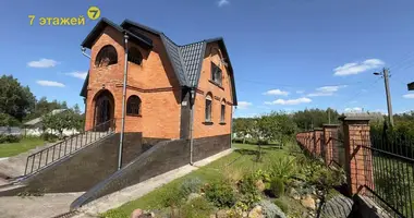 Casa en Rakauski sielski Saviet, Belarús