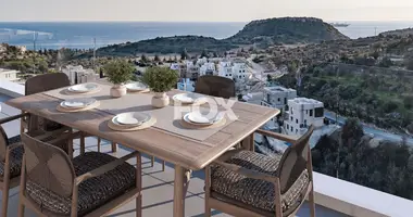 4 bedroom apartment in Koinoteta Agiou Tychona, Cyprus