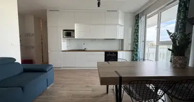 Wohnung 4 zimmer in Warschau, Polen