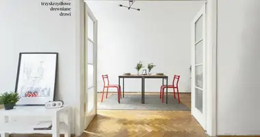 Mieszkanie 3 pokoi w Warszawa, Polska