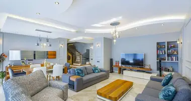 Квартира 5 спален в Чиплаклы, Турция