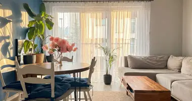 Квартира 2 комнаты в Варшава, Польша